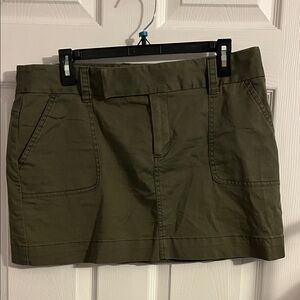 LONDONJEAN Olive Green Mini Skirt